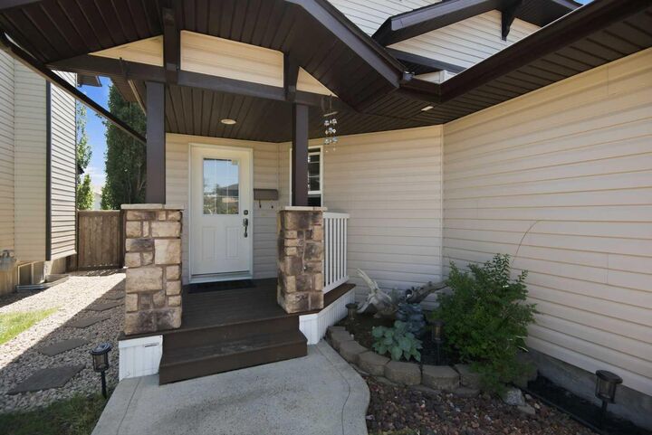 Property Photo: 39 Landry Bend AB T4R 3S4