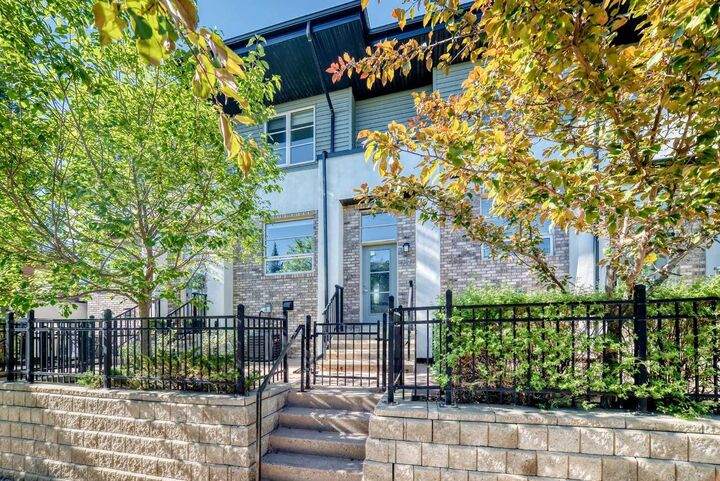 Property Photo: 57 Aspen Hills Common SW AB T3H 0R7