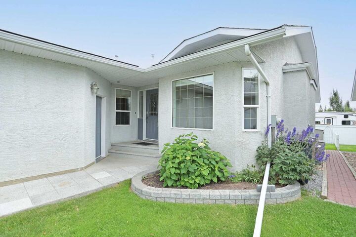 Property Photo: 63 Lu-Dor Close E AB T1R 1G2