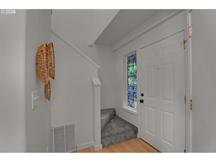 Property Photo: 7616 N Edison St OR 97203