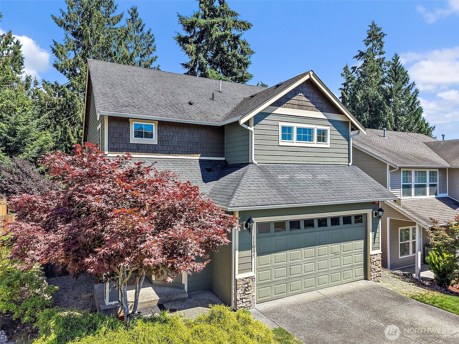 Property Photo: 11005 179th Avenue Ct E WA 98391