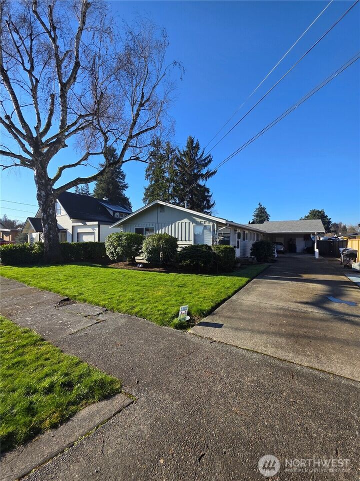 Property Photo:  606  8th Street NW  WA 98371 