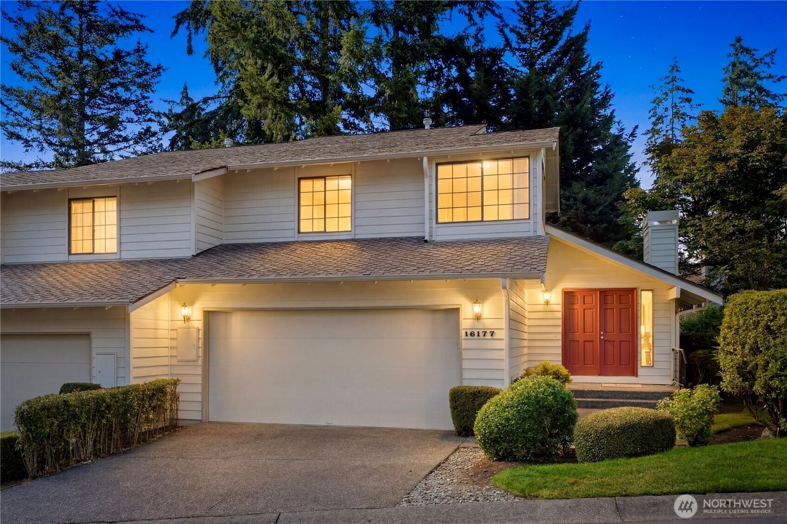 Property Photo: 16177 SE 33rd Circle WA 98008