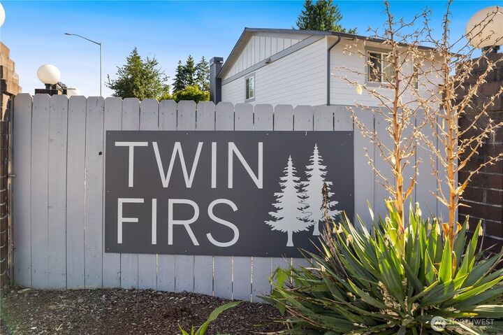 Property Photo:  11444 SE 257th Place D203  WA 98030 
