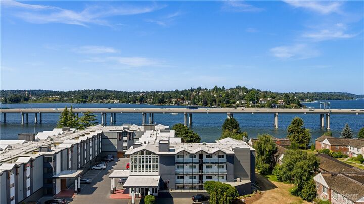Property Photo: 2501 Canterbury Lane E 203 WA 98112