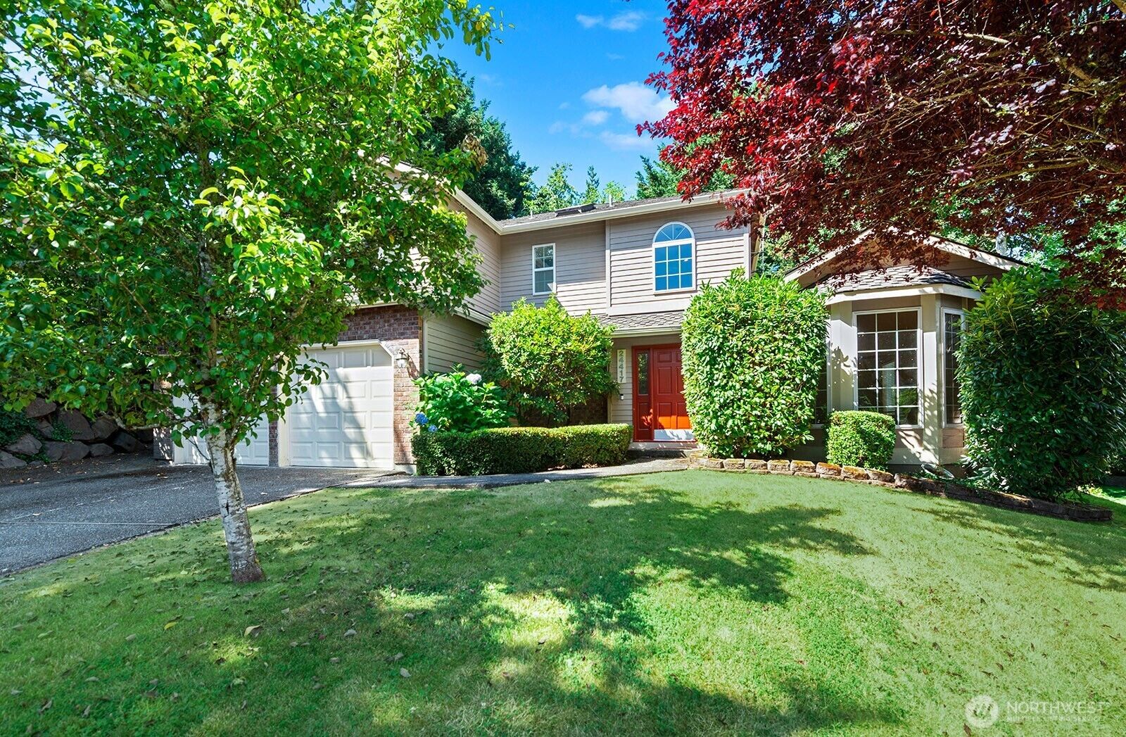 Property Photo: 24417 SE 46th Street WA 98029