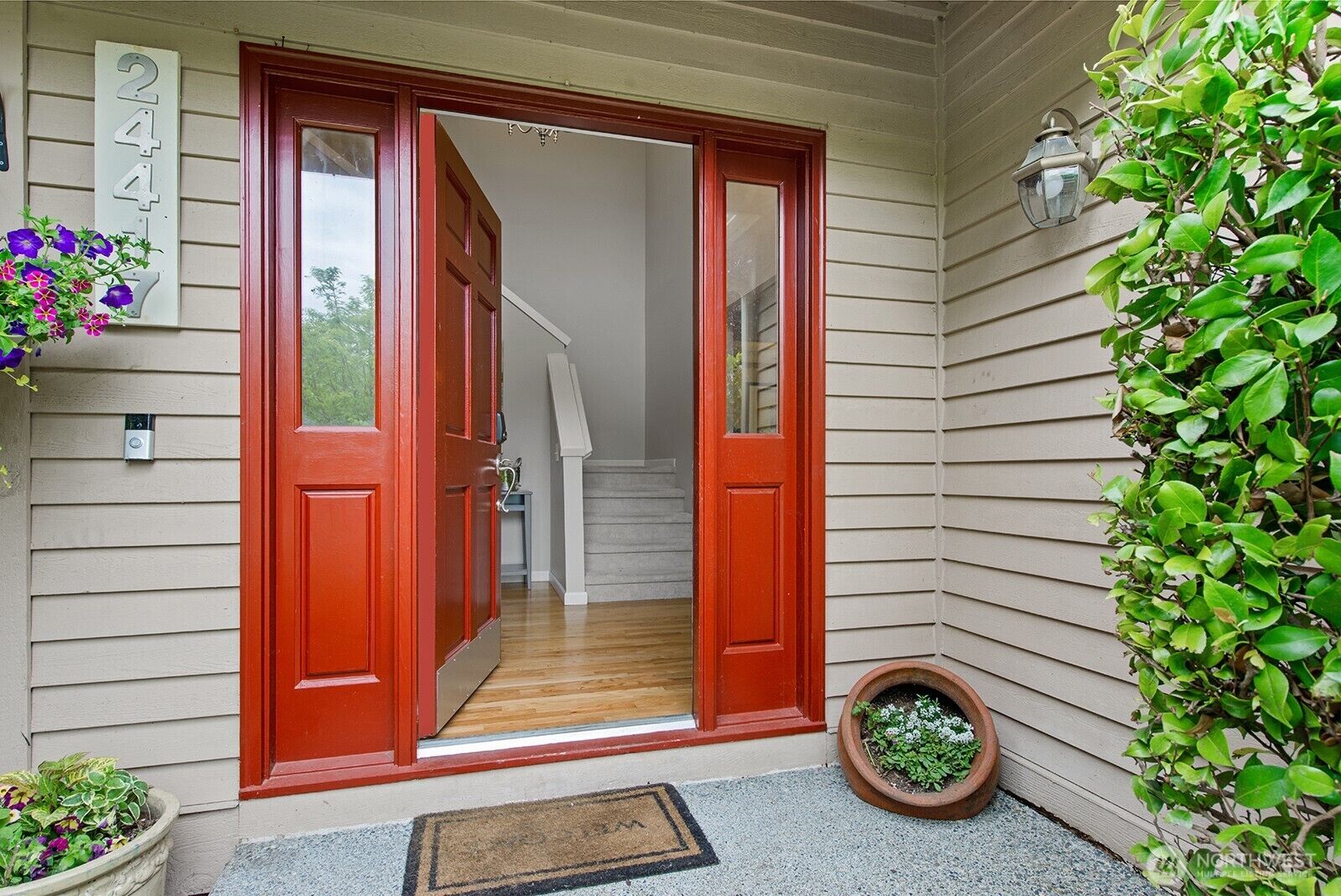 Property Photo:  24417 SE 46th Street  WA 98029 