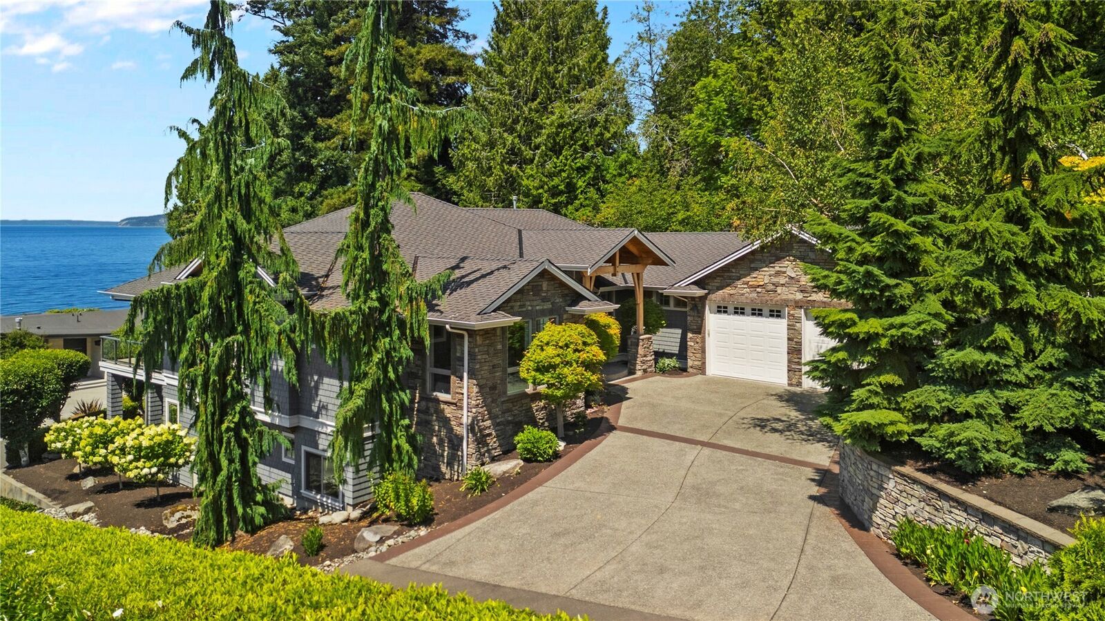 Property Photo: 18608 Sound View Place WA 98020
