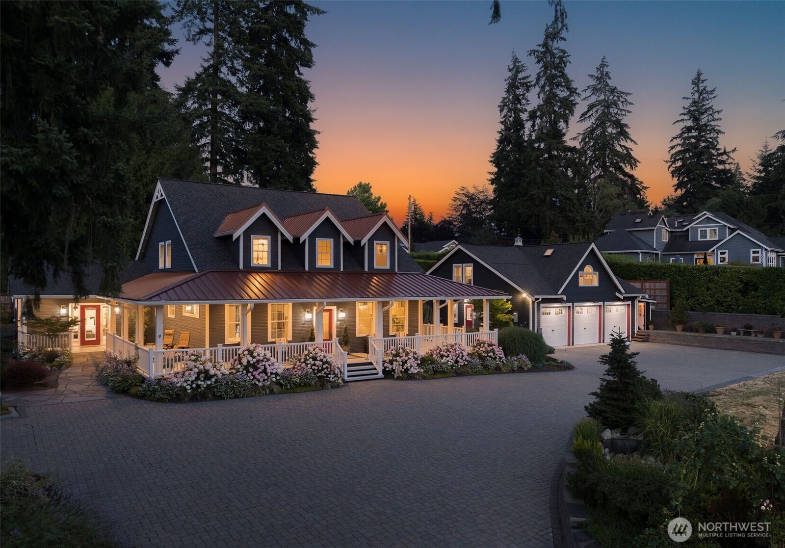 Property Photo: 24229 7th Ave SE Avenue SE B WA 98021
