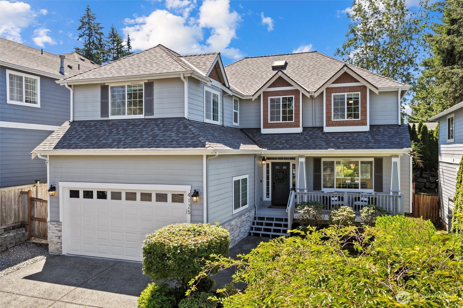 Property Photo:  4125 NE 27th Place  WA 98059 