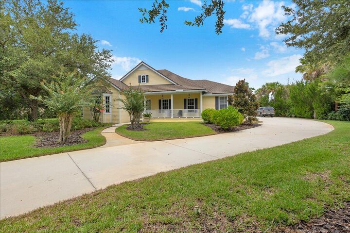 Property Photo:  7900 Saddlebrook Drive  FL 34986 