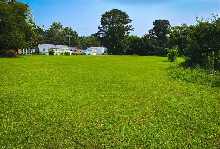 Property Photo:  623-B Fairfield Blvd  VA 23669 