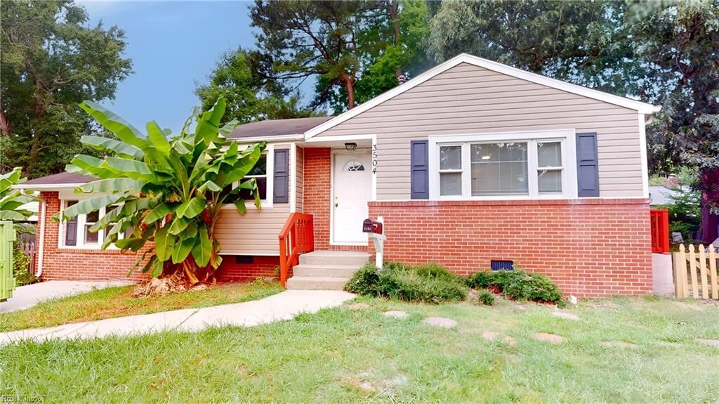 Property Photo: 3504 Virginius Dr VA 23452
