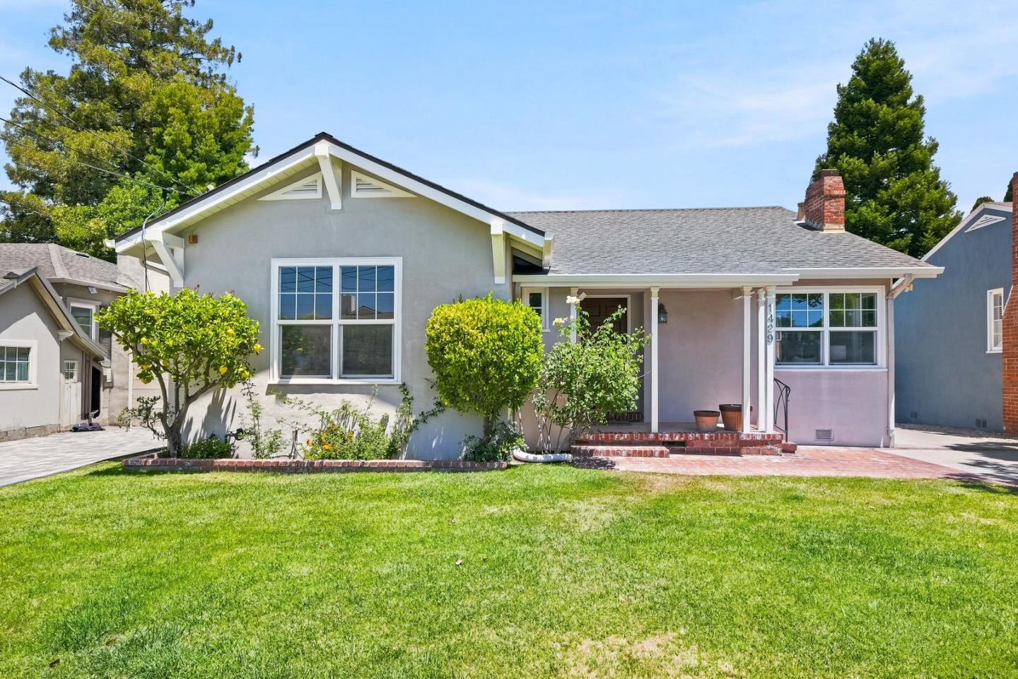 Property Photo: 1429 Maple Street CA 94402