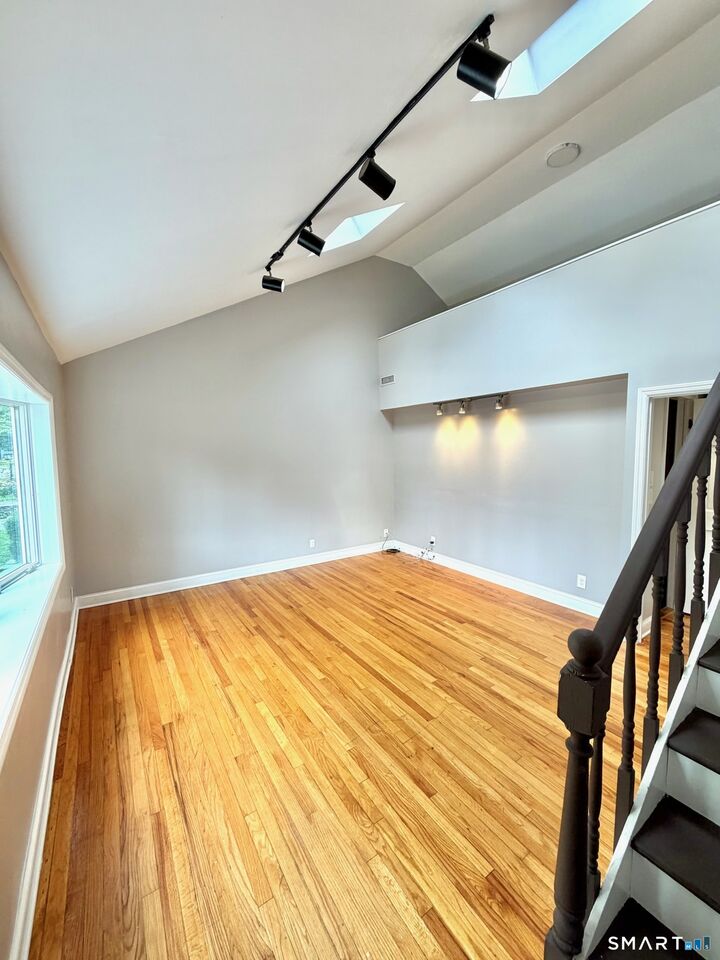 Property Photo:  153 Oaklawn Avenue  CT 06905 