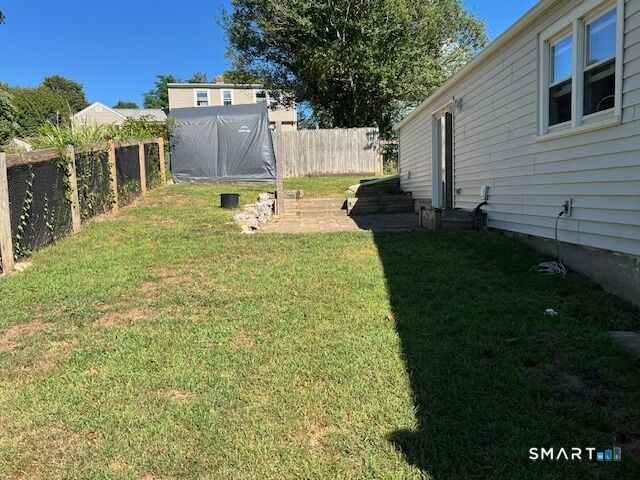 Property Photo:  121 Riverview Avenue  CT 06340 