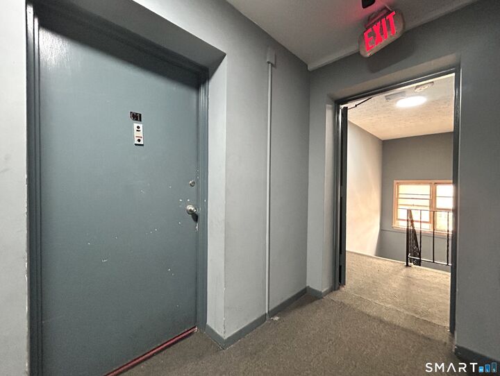 Property Photo:  65 Donna Drive C1  CT 06513 