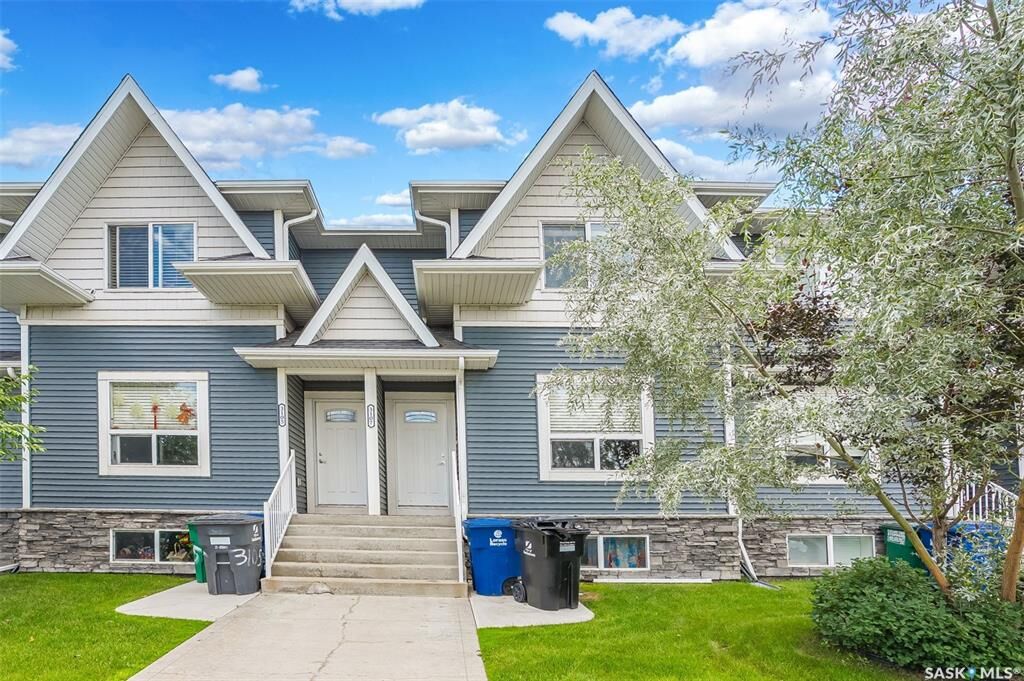 Property Photo: 3107 McClocklin Road SK S7R 0J1