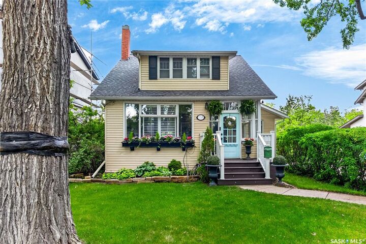 Property Photo: 2718 Regina Avenue SK S4S 0G5