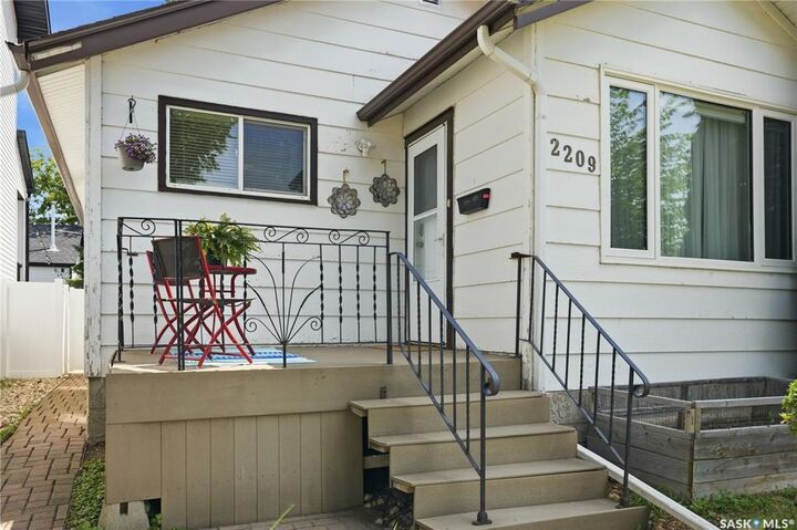 Property Photo: 2209 Queen Street SK S4T 4C6