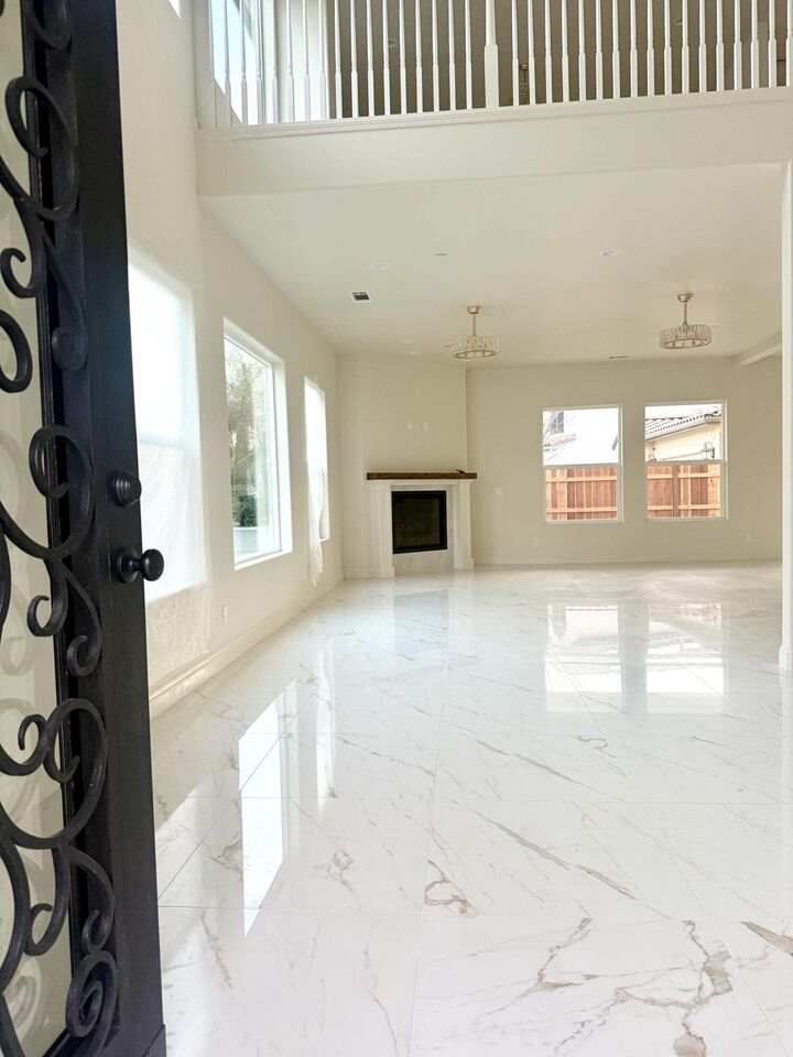 Property Photo: 169 Lake Drive CA 93245