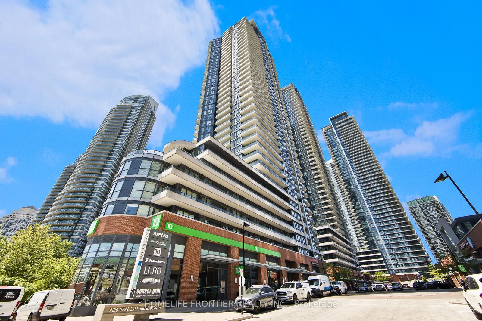 Property Photo:  2212 Lakeshore Boulevard W 1108  ON M8V 0C2 