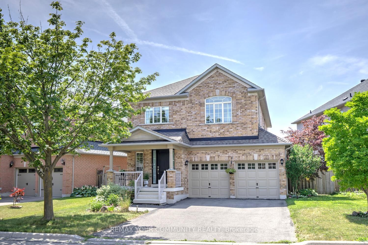 Property Photo: 16 Westway Crescent ON L4K 5S6