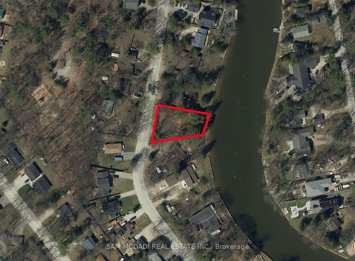 490 Oxbow Park Drive — photo 1