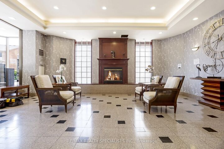Property Photo: 3605 Kariya Drive 304A ON L5B 3J4