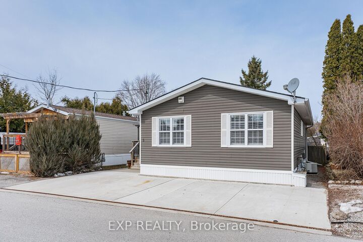 Property Photo:  5 Elm Street  ON N0B 2J0 