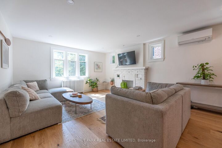 Property Photo: 49 Springmount Avenue B ON M6H 2Y5