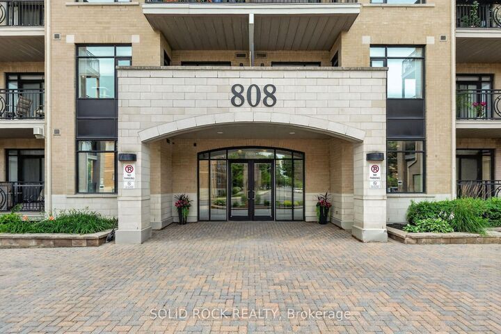 Property Photo: 808 Bronson Avenue Ph18 ON K1S 5A4