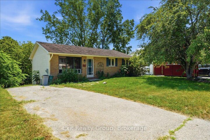 Property Photo: 23 Van Alstine Drive ON K8V 6K4