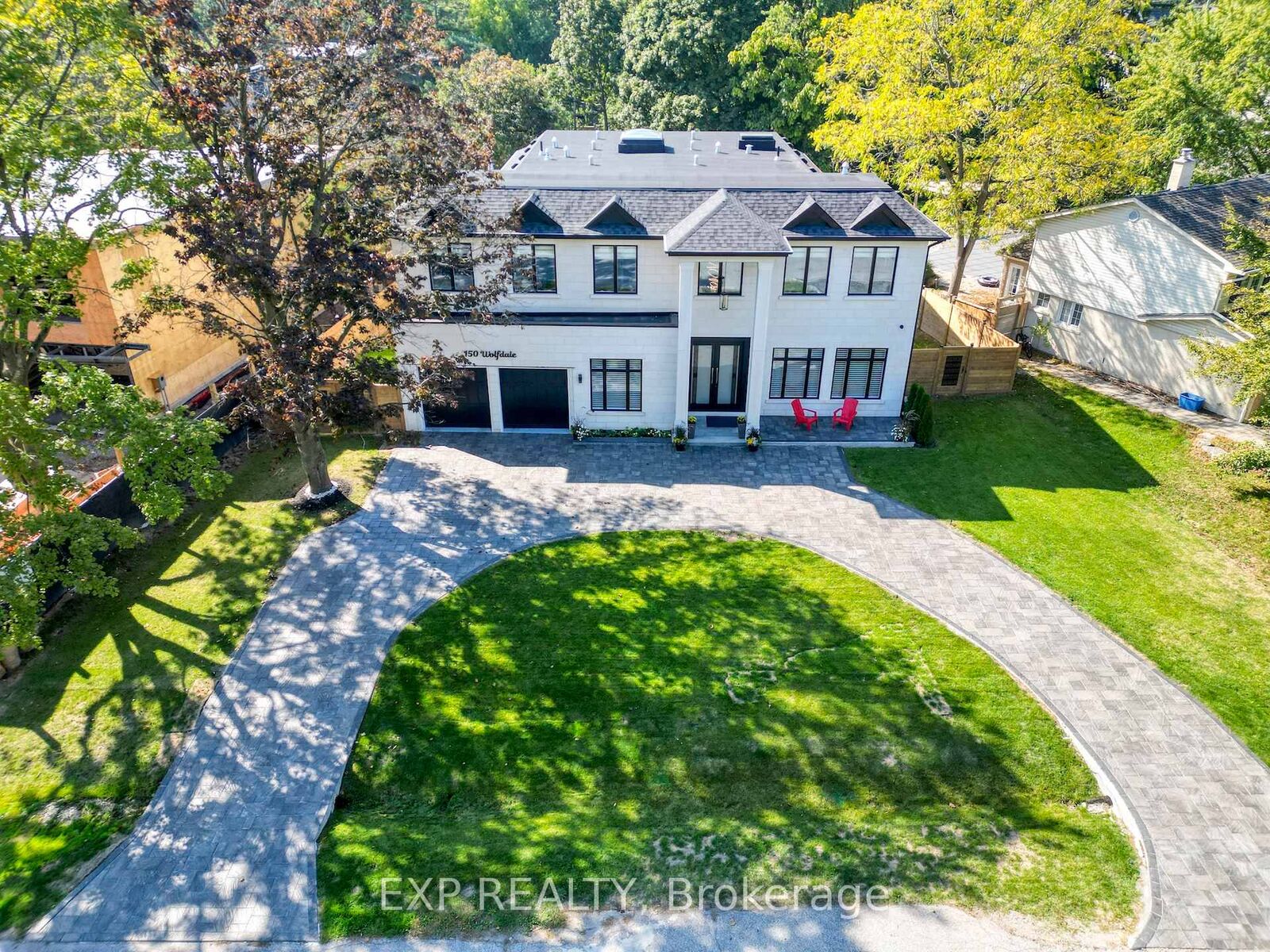 Property Photo: 150 Wolfdale Avenue ON L6L 4S1
