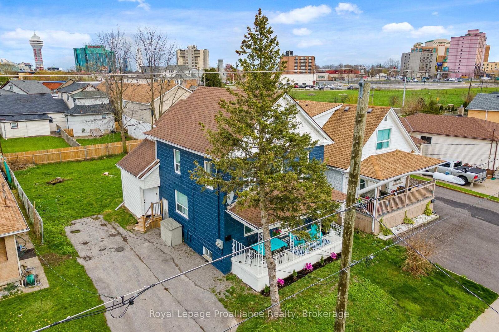 Property Photo:  5654 Desson Avenue Upper  ON L2G 3T2 