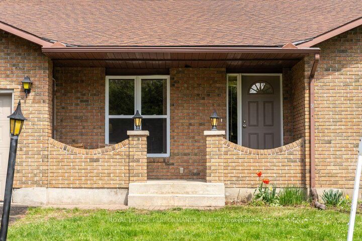 Property Photo:  5529 Woodeden Drive  ON K4M 1B4 