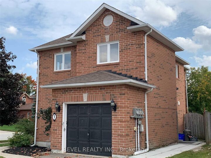 Property Photo:  1 Bates Court Lower  ON L4N 8L9 