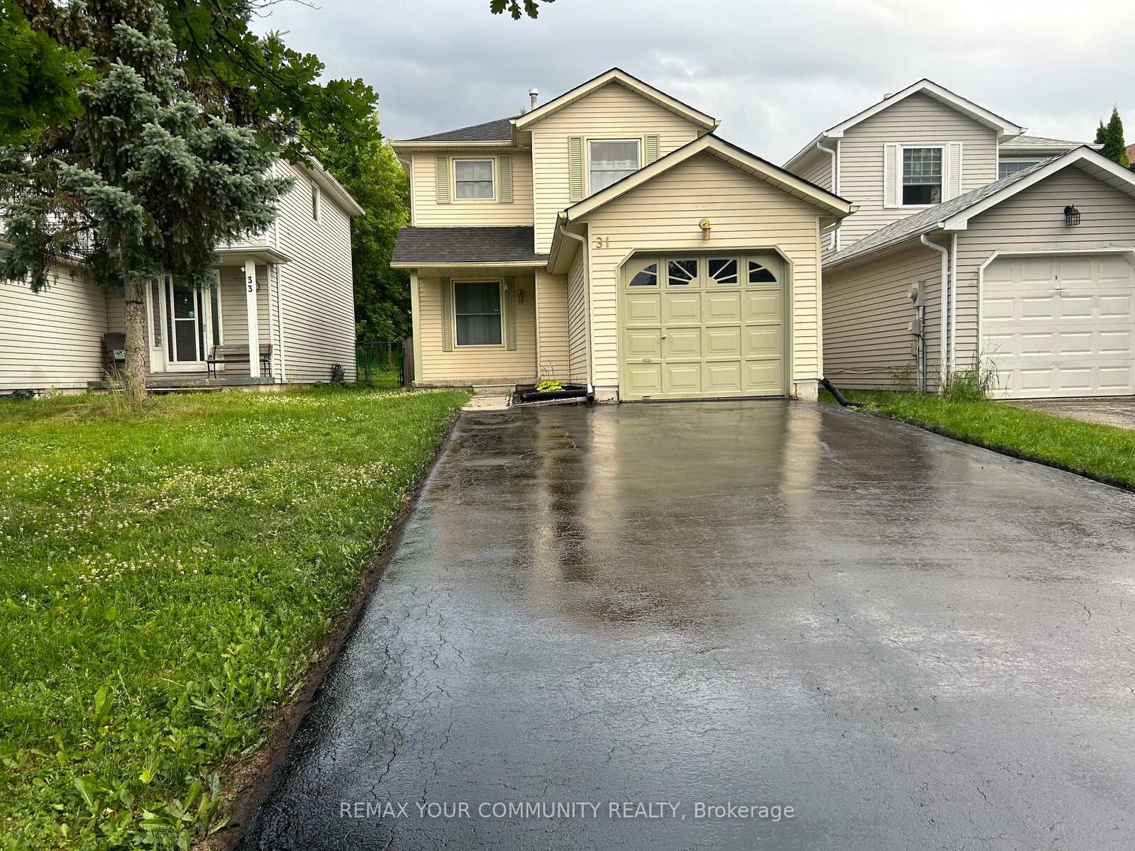 Property Photo:  31 D'Ambrosio Drive  ON L4N 6V6 
