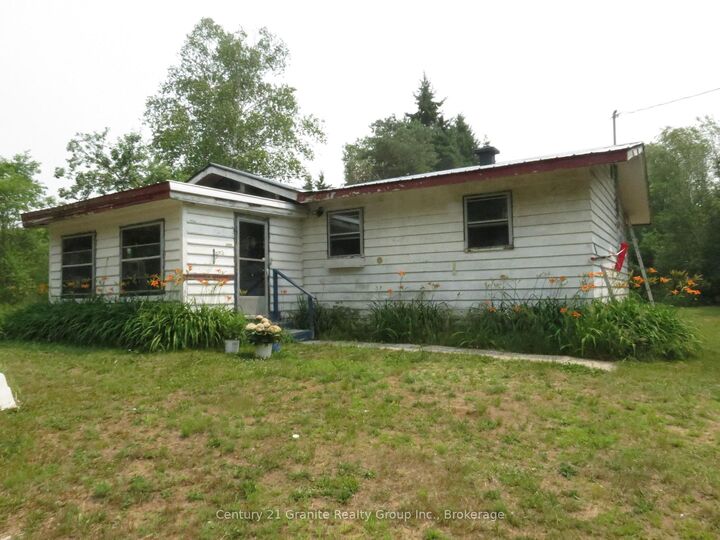 1060 Buttercup Drive — photo 1
