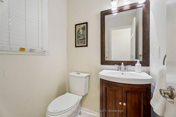 Photo de la propriété:  844 Playter Crescent  ON L3X 1W8 