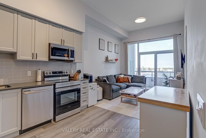 Property Photo: 1480 Bayly Street 708 ON L1W 3R5