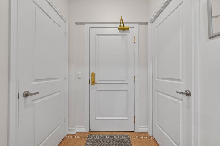 Property Photo: 9255 Jane Street 215 ON L6A 0K1