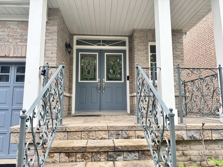Property Photo: 39 Pantano Drive ON L4J 0A9