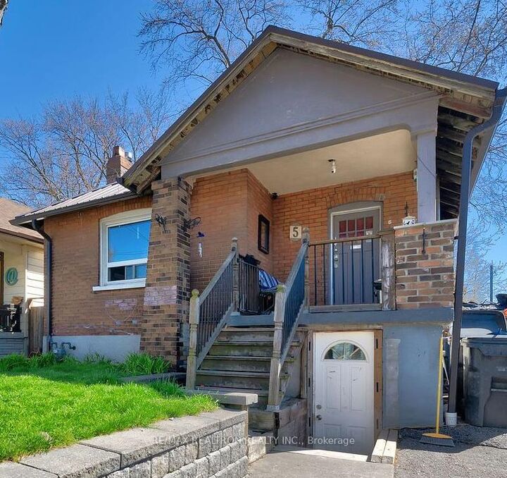 Property Photo: 5 Elward Boulevard ON M1L 3L1