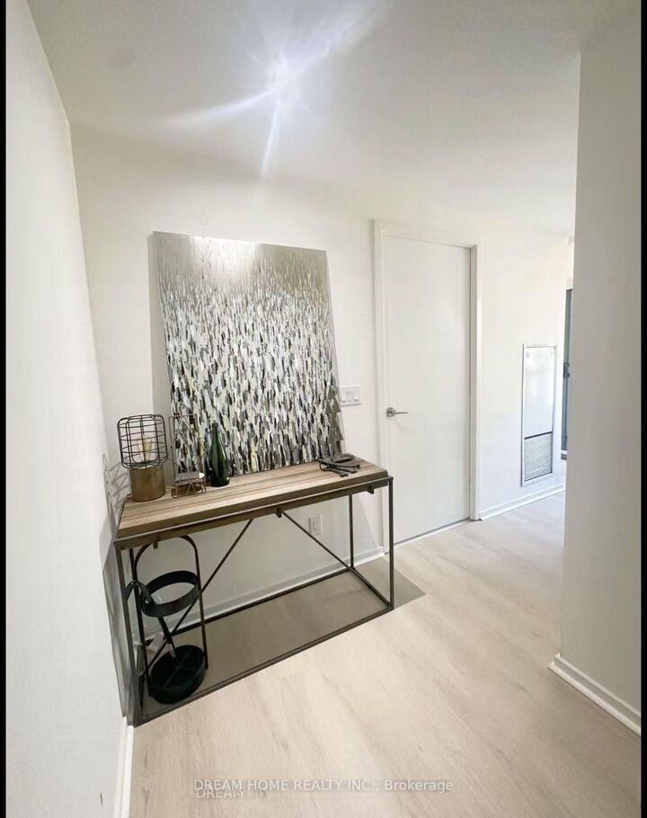 Photo de la propriété: 101 Charles Street 815 ON M4Y 1V2
