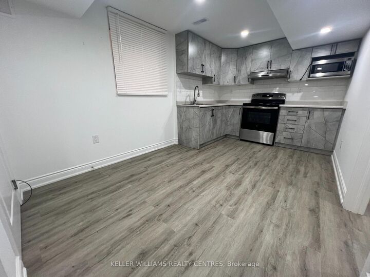 Property Photo: 63 Presley Crescent Bsmt ON L1P 1V2