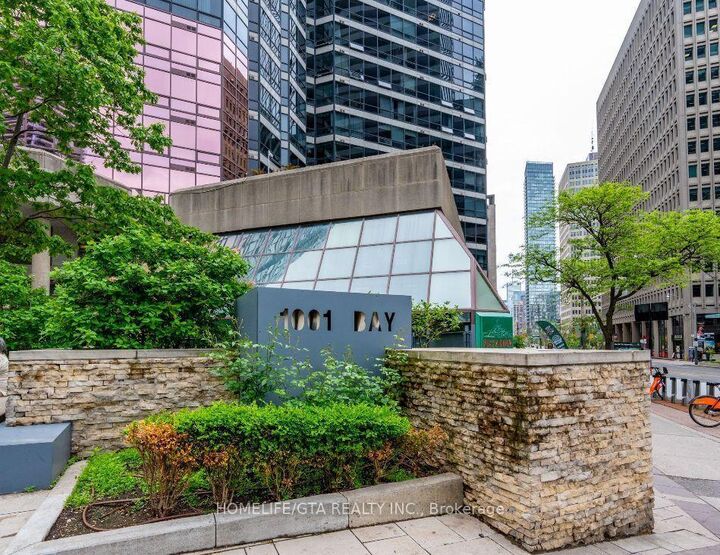 Property Photo: 1001 Bay Street 3103 ON M5S 3A6