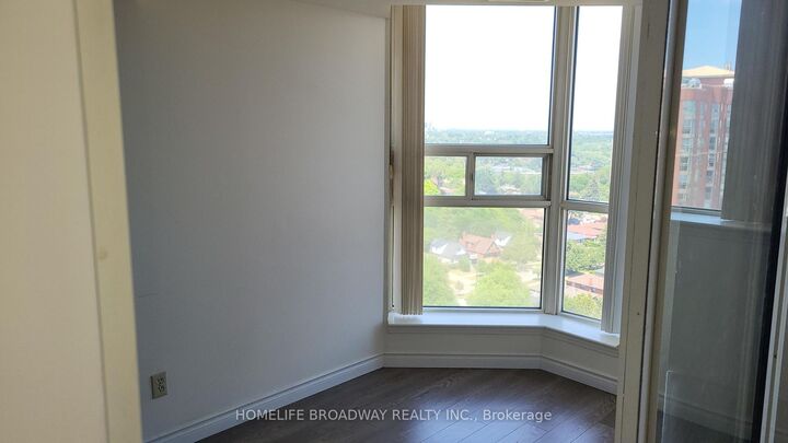 Photo de la propriété: 2460 Eglinton Avenue E 1708 ON M1K 5J7