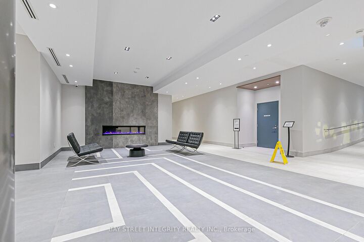 Property Photo: 3260 Sheppard Avenue E 710 ON M1T 3K3