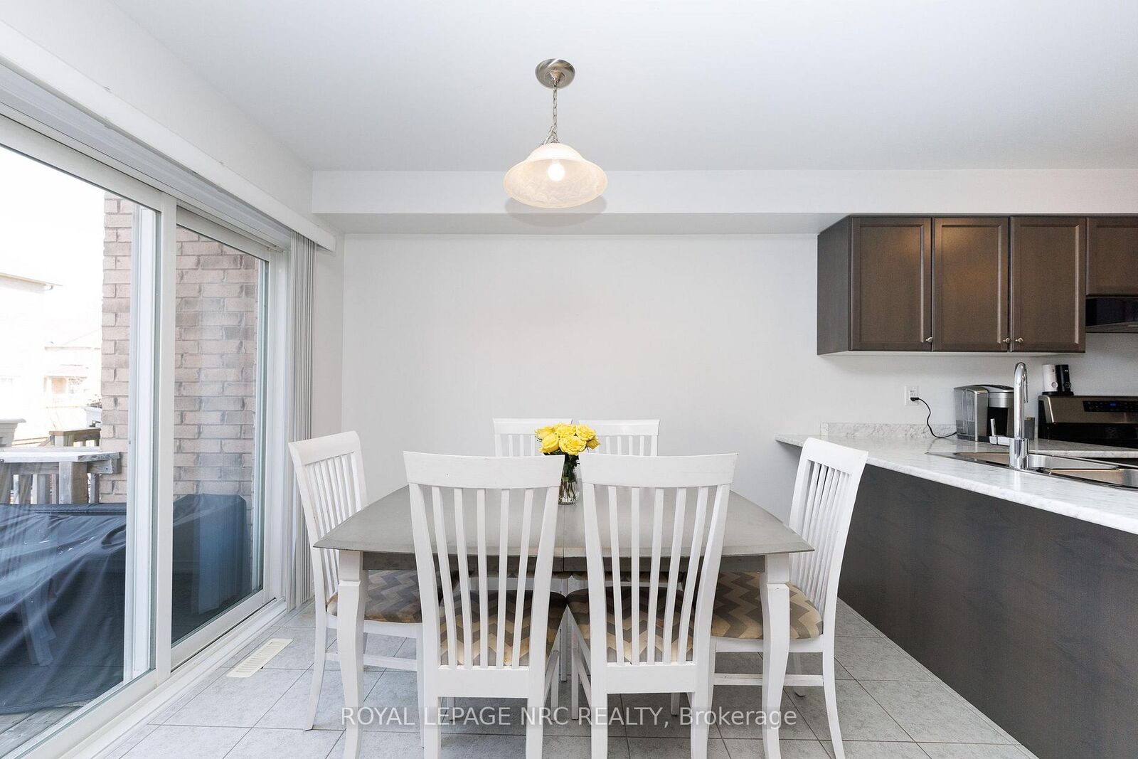 Property Photo: 7794 White Pine Crescent ON L2H 3R4